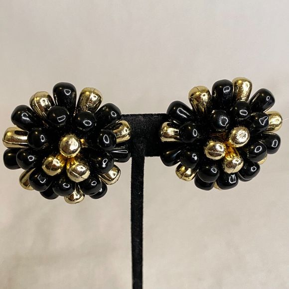 Cluster Earrings Black And Gold Bursts Clip Ons Lightweight - Picture 1 of 9